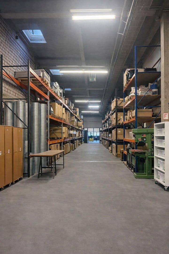 Prenájom nebytového priestoru 500 m², Sontraerstr. 16, Frankfurt am Main, Hesensko Prenájom nebytového priestoru 500 m², Sontraerstr. 16, Frankfurt am Main, Hesensko