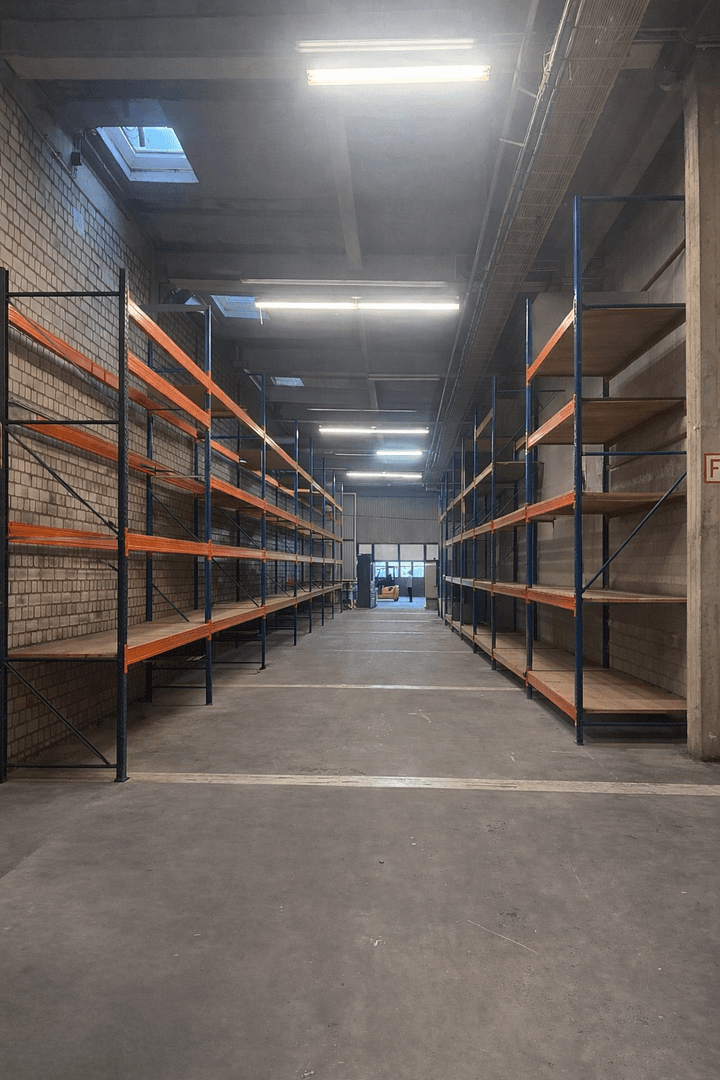 Prenájom nebytového priestoru 500 m², Sontraerstr. 16, Frankfurt am Main, Hesensko Prenájom nebytového priestoru 500 m², Sontraerstr. 16, Frankfurt am Main, Hesensko