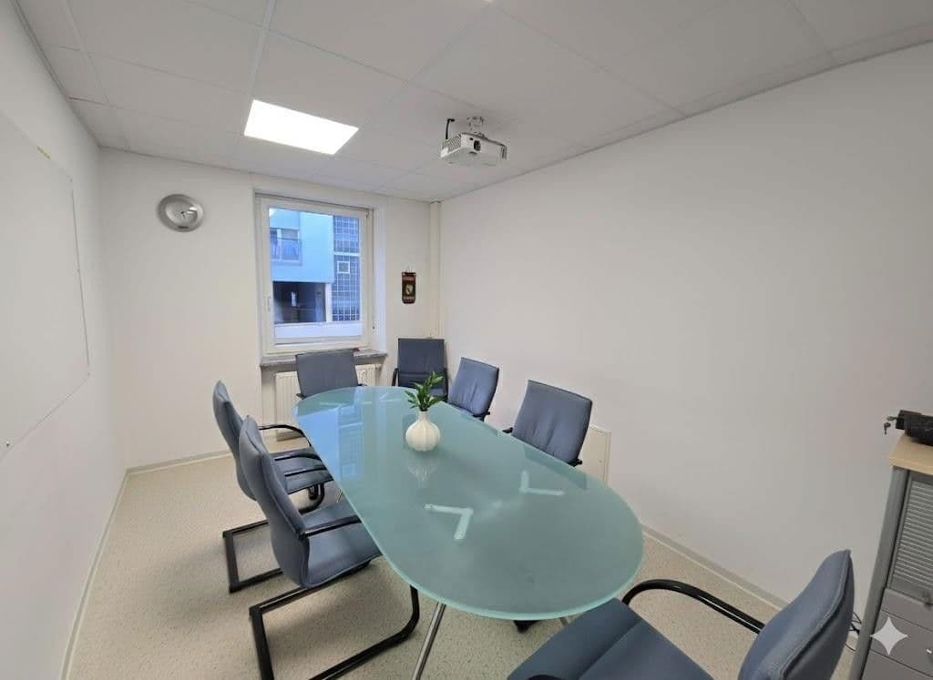 Prenájom kancelárie 133 m², Karlsruhe, Bádensko-Wurttembersko Prenájom kancelárie 133 m², Karlsruhe, Bádensko-Wurttembersko