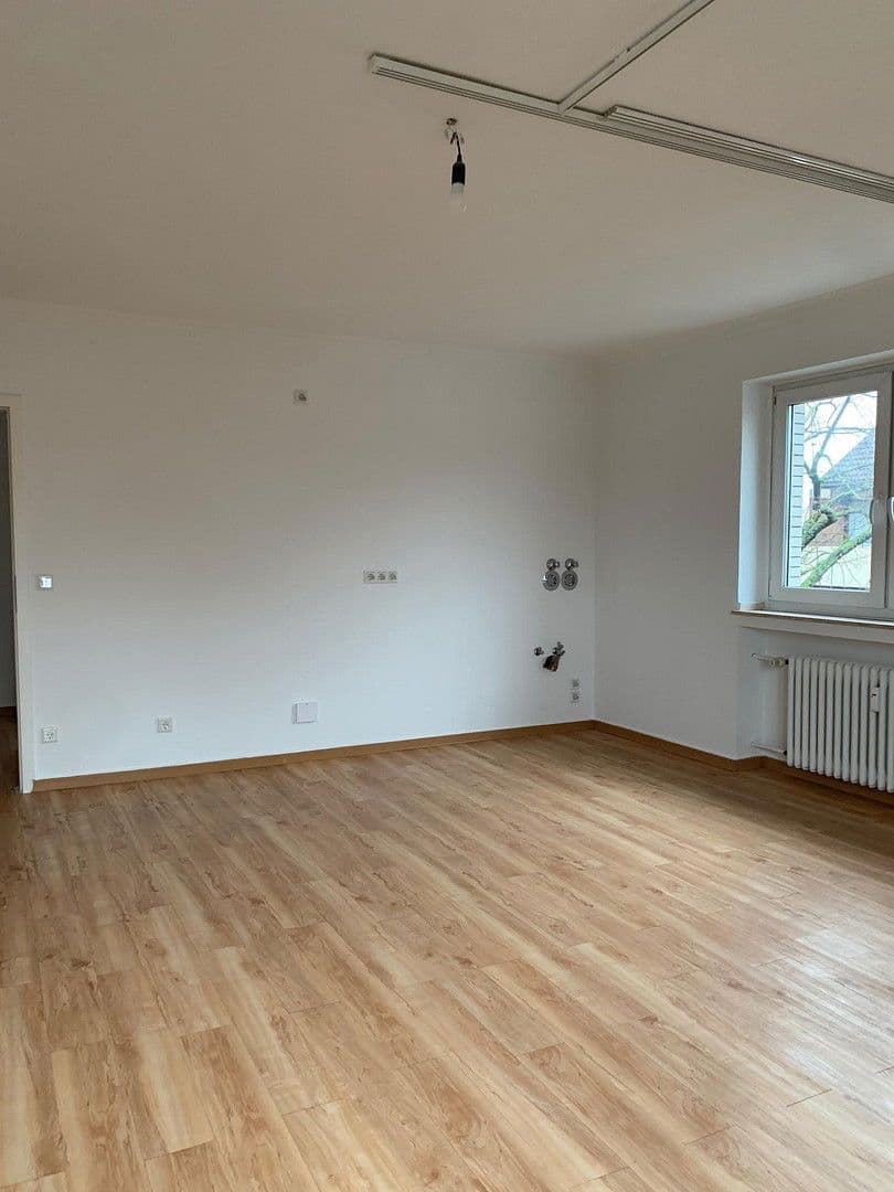 Prenájom bytu 1-izbový 40 m², Feldstraße 1, Meerbusch, Severné Porýnie - Westfálsko Prenájom bytu 1-izbový 40 m², Feldstraße 1, Meerbusch, Severné Porýnie - Westfálsko