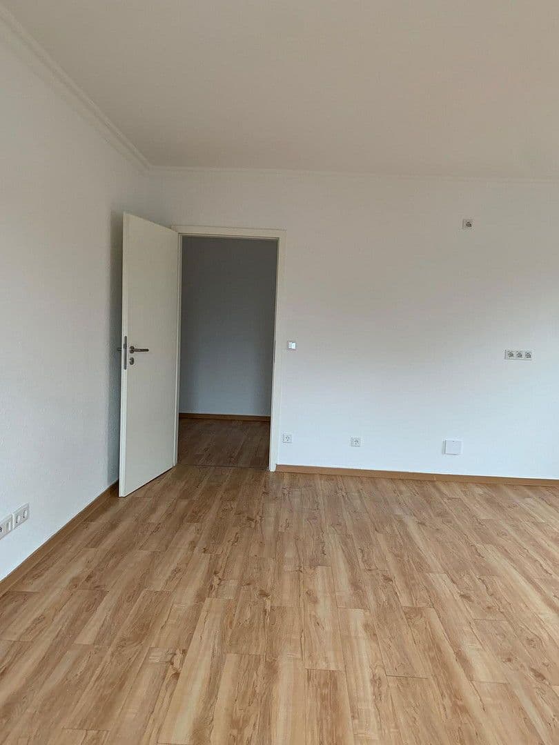 Prenájom bytu 1-izbový 40 m², Feldstraße 1, Meerbusch, Severné Porýnie - Westfálsko Prenájom bytu 1-izbový 40 m², Feldstraße 1, Meerbusch, Severné Porýnie - Westfálsko