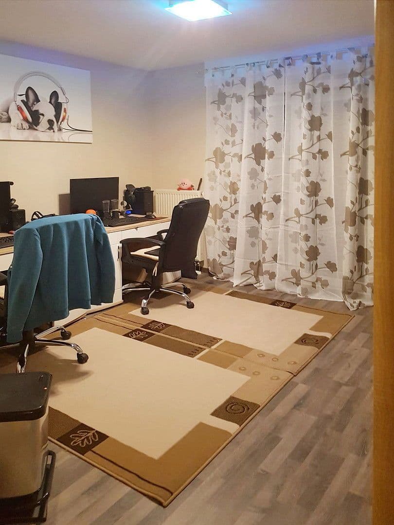 Prenájom bytu 3-izbový 105 m², Nörvenich, Severné Porýnie - Westfálsko Prenájom bytu 3-izbový 105 m², Nörvenich, Severné Porýnie - Westfálsko