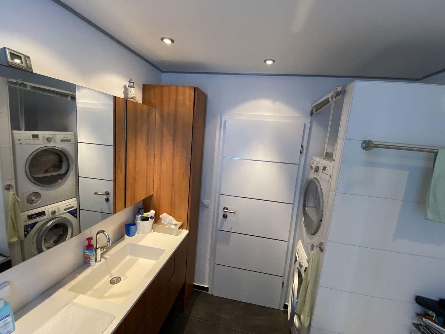 Prenájom bytu 4-izbový 116 m², Königsbrunn, Bavorsko Prenájom bytu 4-izbový 116 m², Königsbrunn, Bavorsko