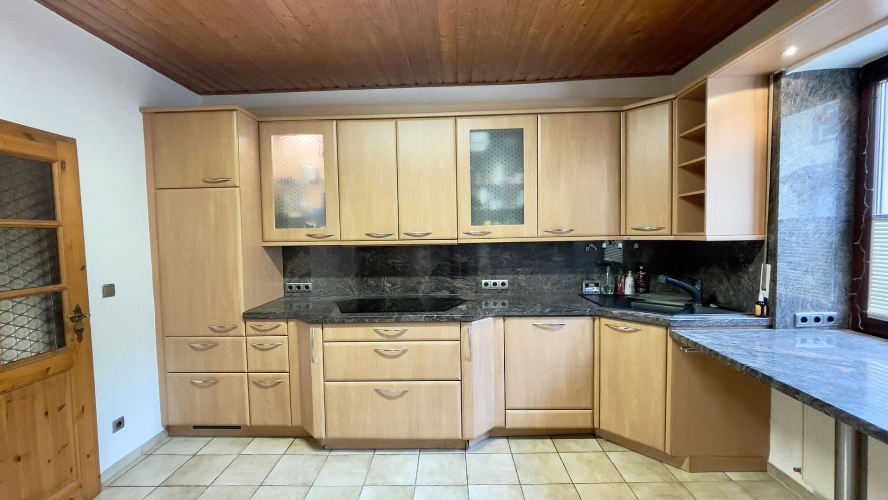 Prenájom domu 170 m², pozemek 190 m², Bad Dürkheim, Porýnie-Falcko Prenájom domu 170 m², pozemek 190 m², Bad Dürkheim, Porýnie-Falcko