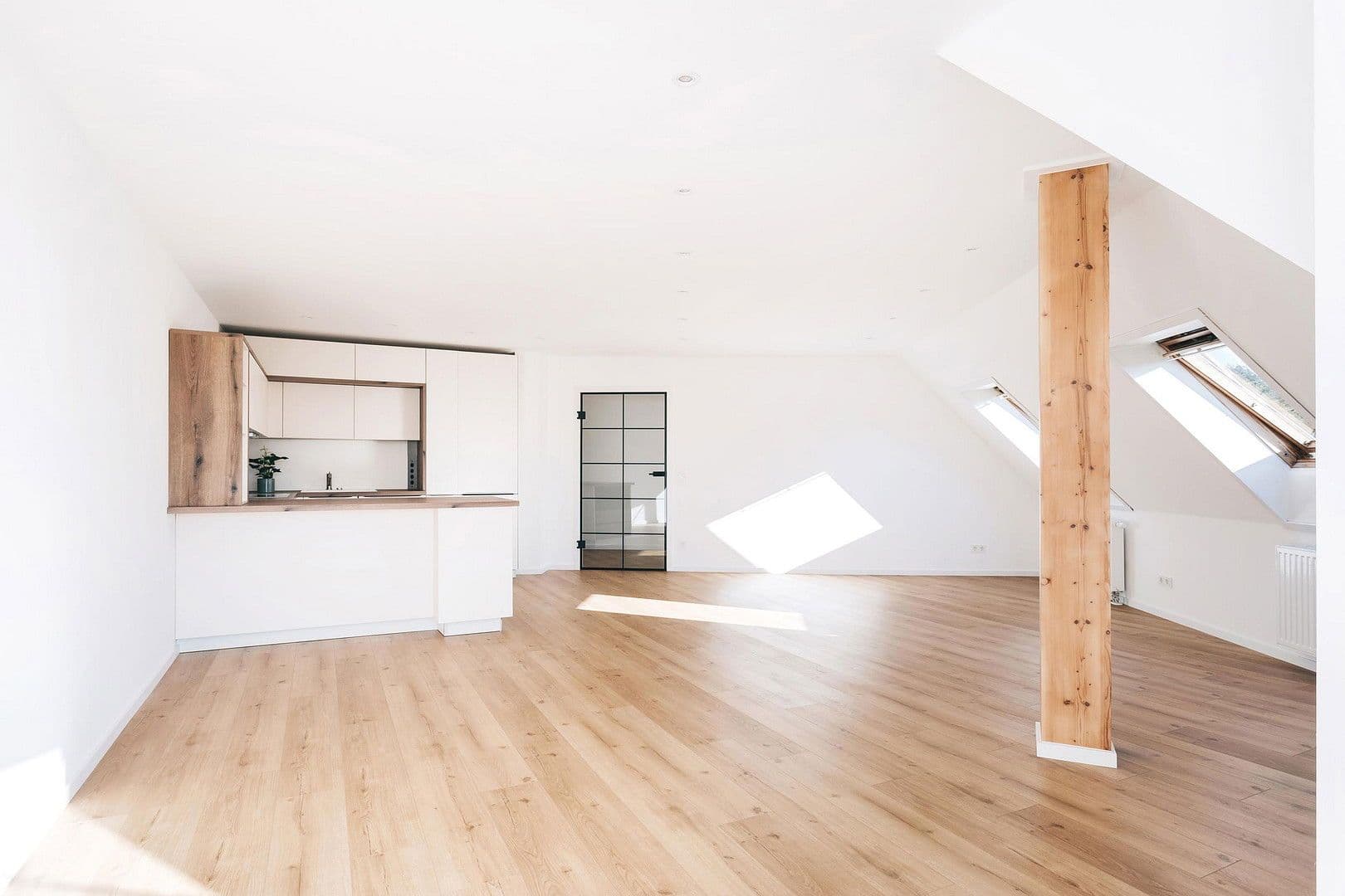 Predaj bytu 2-izbový 71 m², Meußlitzer Straße, Dresden, Sasko Predaj bytu 2-izbový 71 m², Meußlitzer Straße, Dresden, Sasko