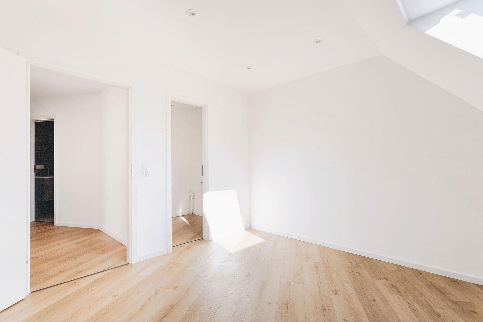 Predaj bytu 2-izbový 71 m², Meußlitzer Straße, Dresden, Sasko Predaj bytu 2-izbový 71 m², Meußlitzer Straße, Dresden, Sasko
