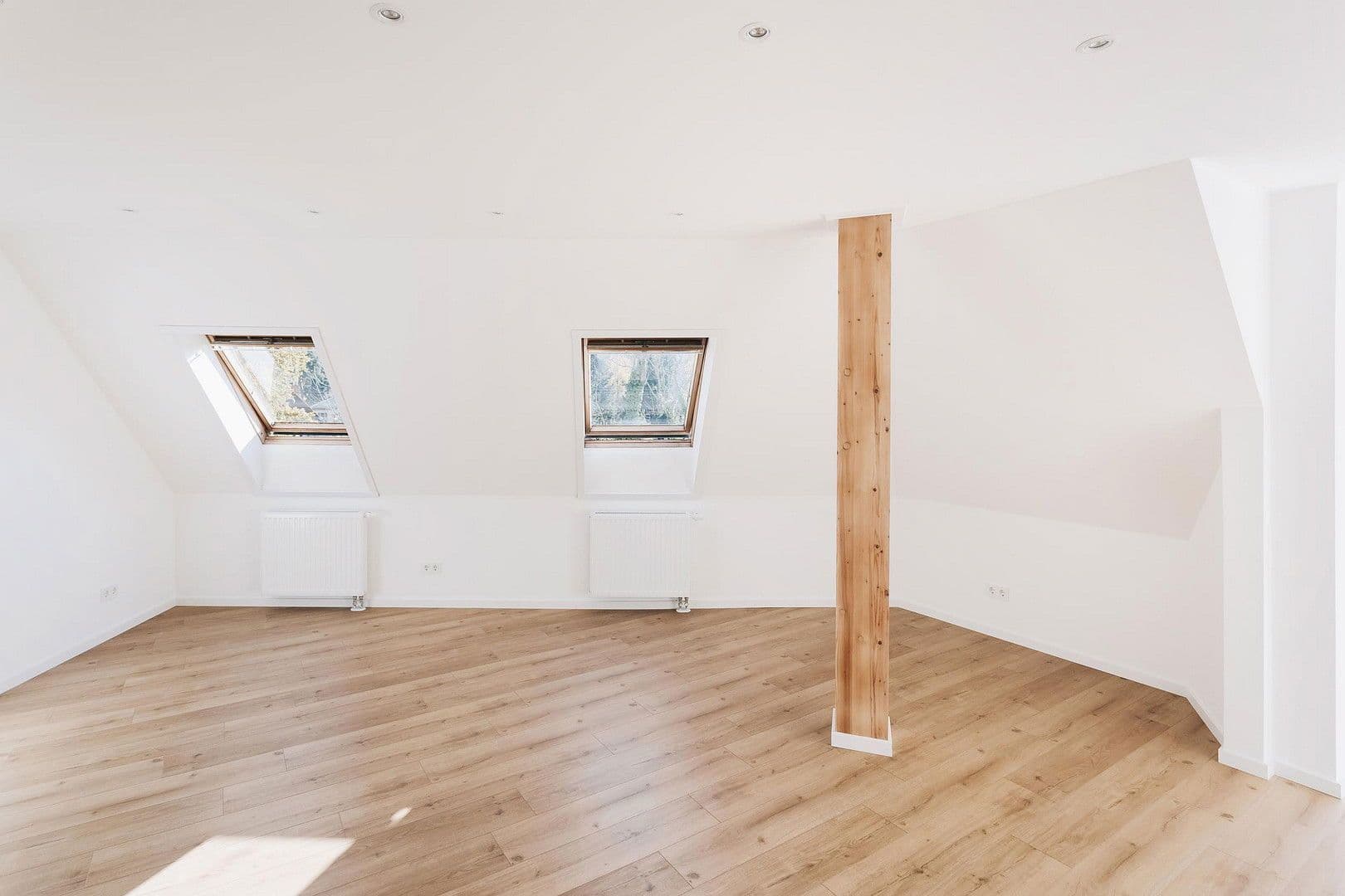 Predaj bytu 2-izbový 71 m², Meußlitzer Straße, Dresden, Sasko Predaj bytu 2-izbový 71 m², Meußlitzer Straße, Dresden, Sasko