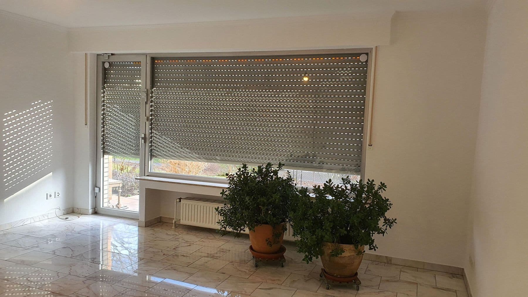 Prenájom bytu 4-izbový 130 m², Duisburg, Severné Porýnie - Westfálsko Prenájom bytu 4-izbový 130 m², Duisburg, Severné Porýnie - Westfálsko