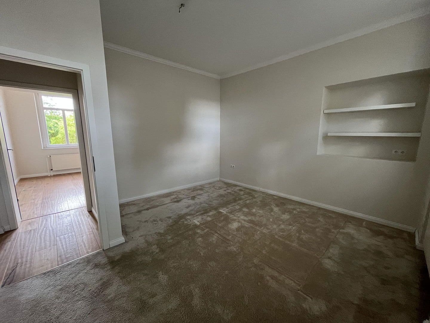 Prenájom bytu 5-izbový 150 m², Wupperstr. 101, Solingen, Severné Porýnie - Westfálsko Prenájom bytu 5-izbový 150 m², Wupperstr. 101, Solingen, Severné Porýnie - Westfálsko