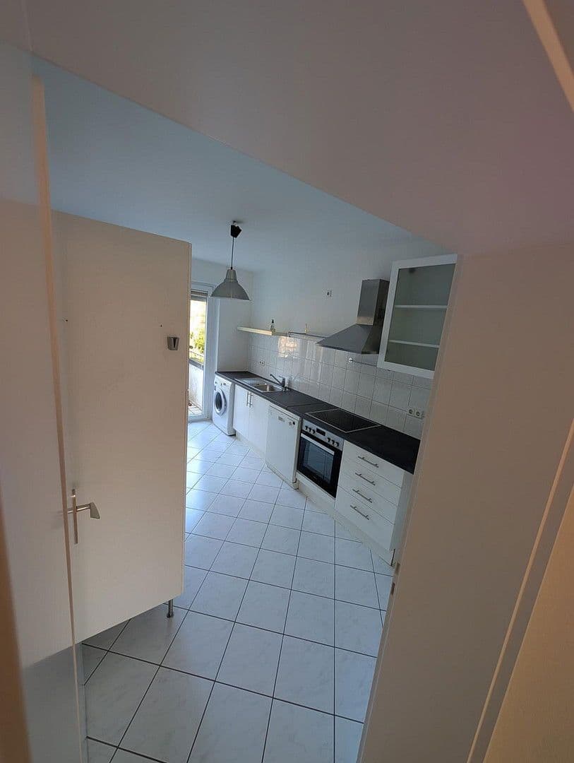 Prenájom bytu 3-izbový 90 m², Winterhalterstraße 7-9, Baden-Baden, Bádensko-Wurttembersko Prenájom bytu 3-izbový 90 m², Winterhalterstraße 7-9, Baden-Baden, Bádensko-Wurttembersko