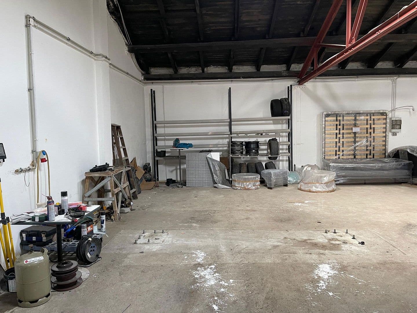 Prenájom nebytového priestoru 1.450 m², Eberswalde, Brandenbursko Prenájom nebytového priestoru 1.450 m², Eberswalde, Brandenbursko