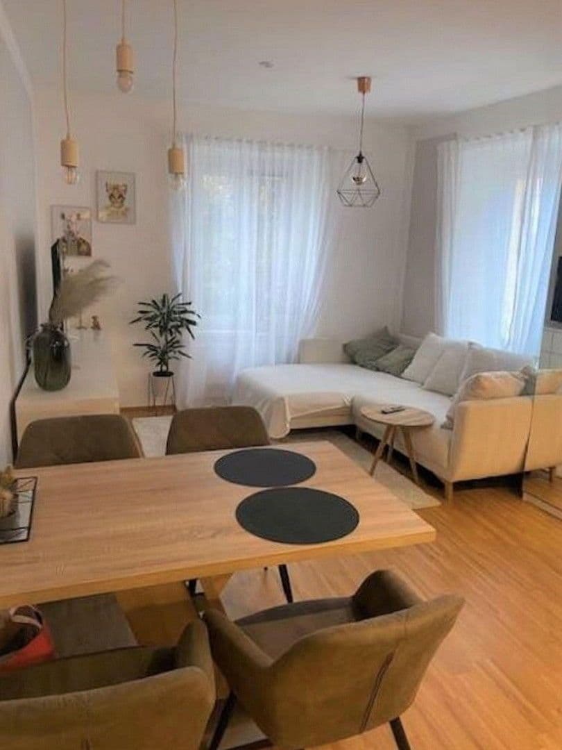 Prenájom bytu 2-izbový 40 m², Pius-Parsch-Platz, Wien, Viedeň Prenájom bytu 2-izbový 40 m², Pius-Parsch-Platz, Wien, Viedeň