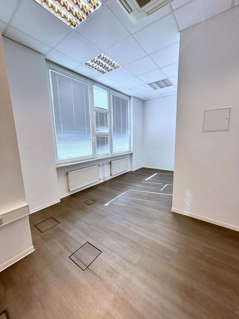 Prenájom kancelárie 150 m², Lilienthalstraße 5b, Schönefeld, Brandenbursko Prenájom kancelárie 150 m², Lilienthalstraße 5b, Schönefeld, Brandenbursko