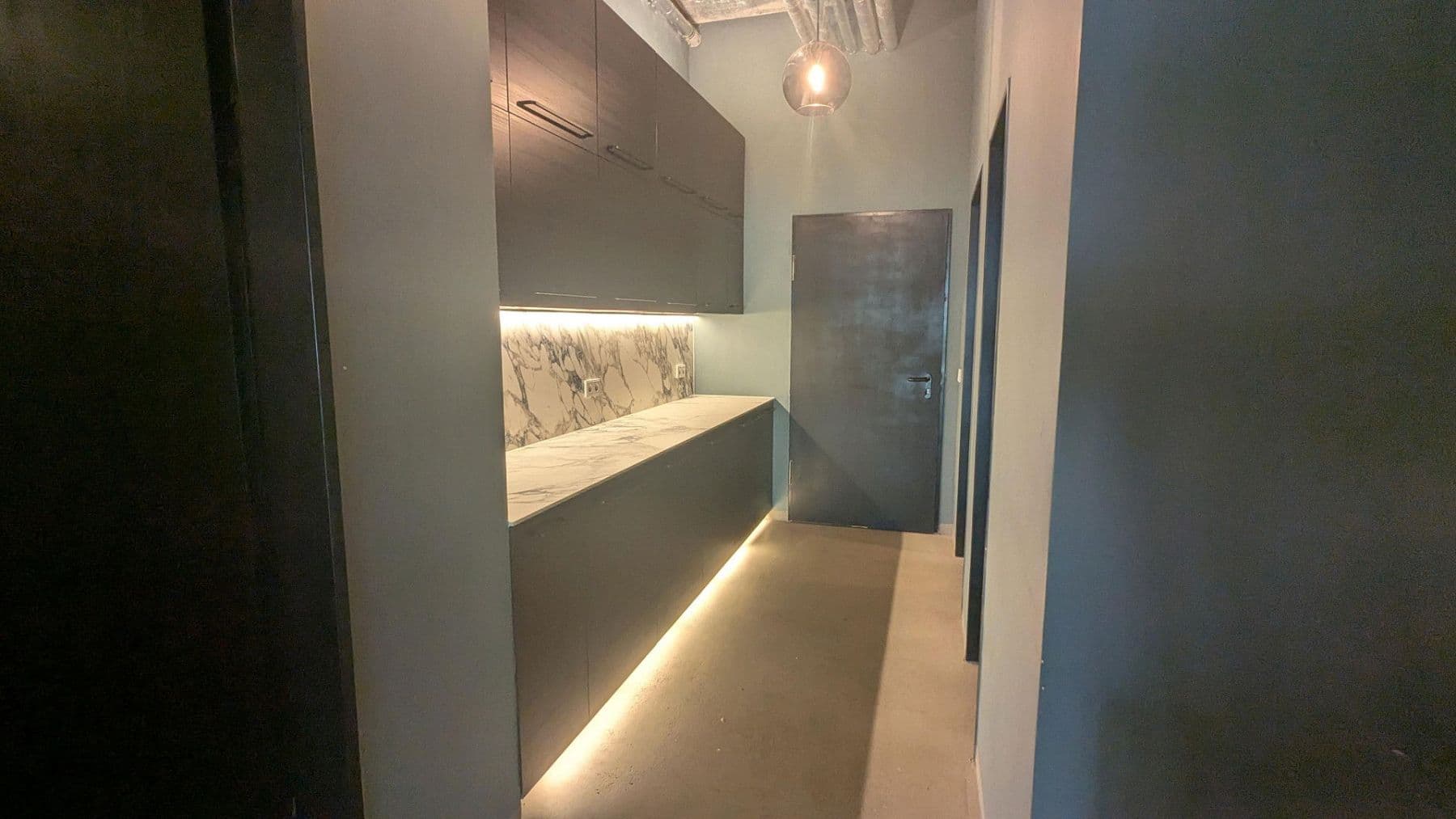 Prenájom nebytového priestoru 288 m², Danziger Str. 211, Berlin, Berlín Prenájom nebytového priestoru 288 m², Danziger Str. 211, Berlin, Berlín