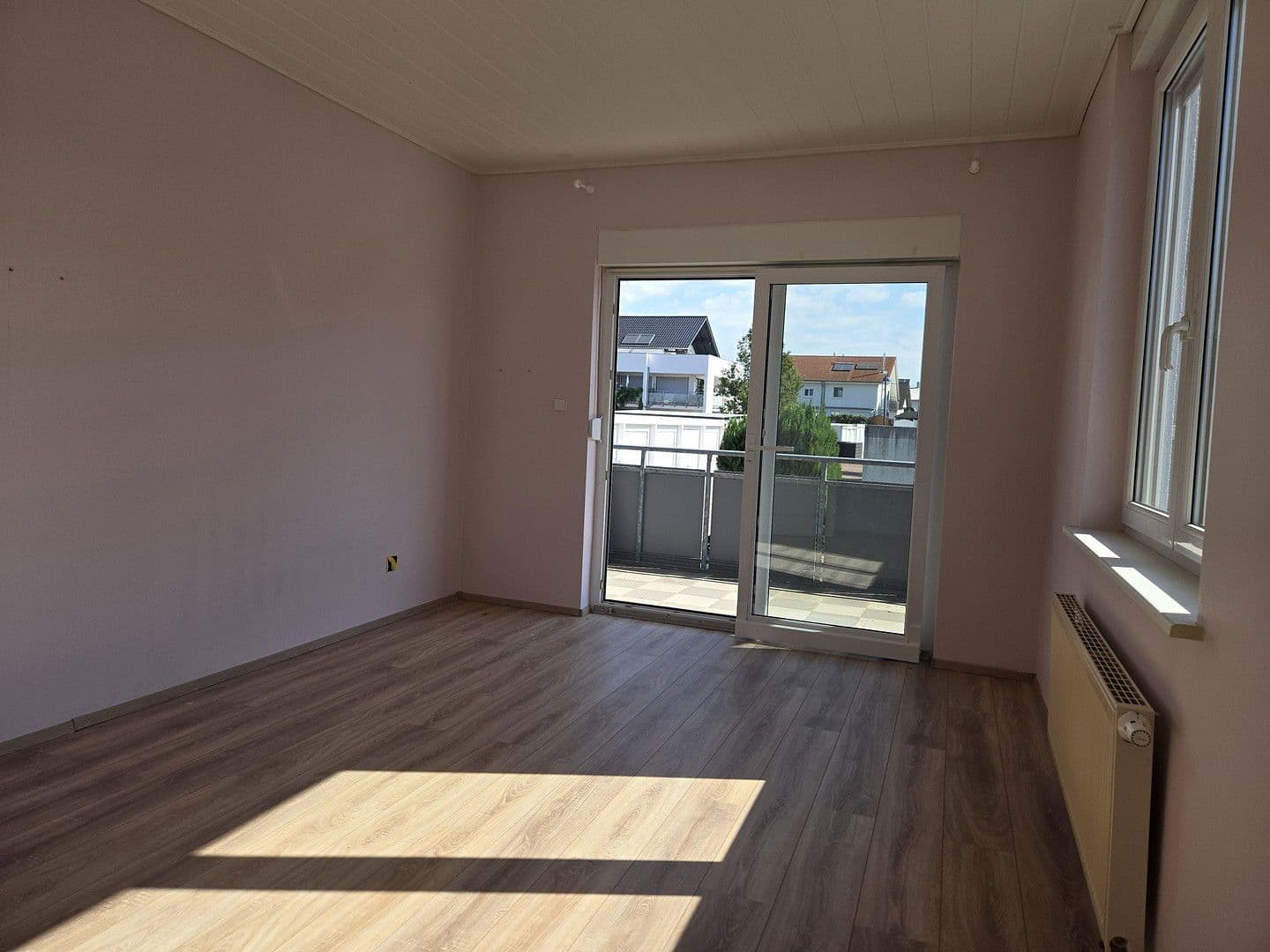 Prenájom domu 184 m², pozemek 222 m², Weinbergstr. 59, Bad Schönborn, Bádensko-Wurttembersko Prenájom domu 184 m², pozemek 222 m², Weinbergstr. 59, Bad Schönborn, Bádensko-Wurttembersko