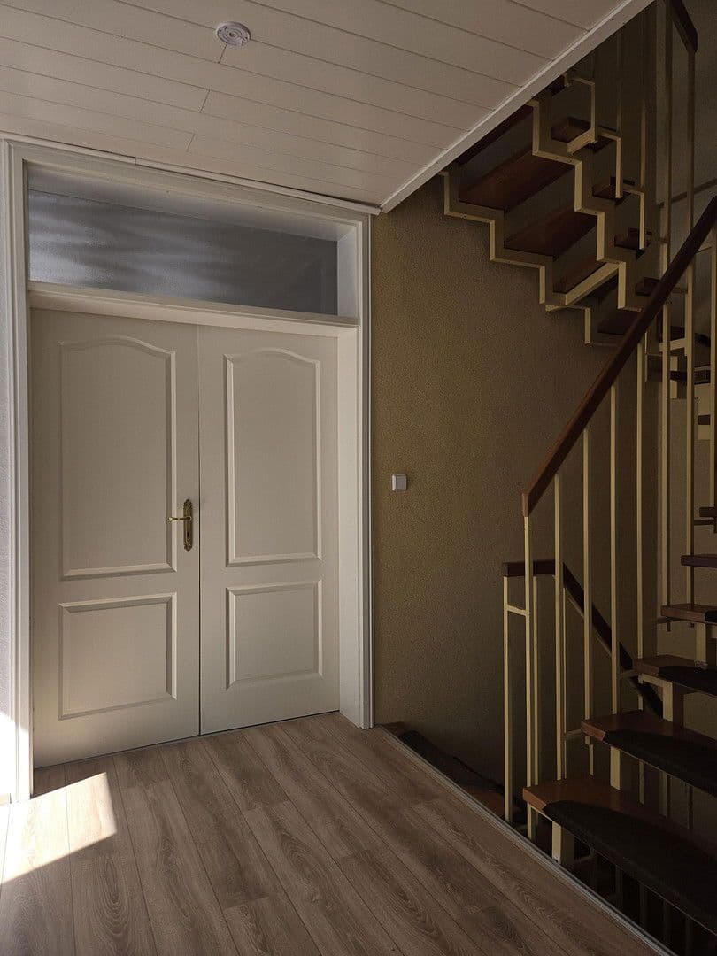 Prenájom domu 184 m², pozemek 222 m², Weinbergstr. 59, Bad Schönborn, Bádensko-Wurttembersko Prenájom domu 184 m², pozemek 222 m², Weinbergstr. 59, Bad Schönborn, Bádensko-Wurttembersko