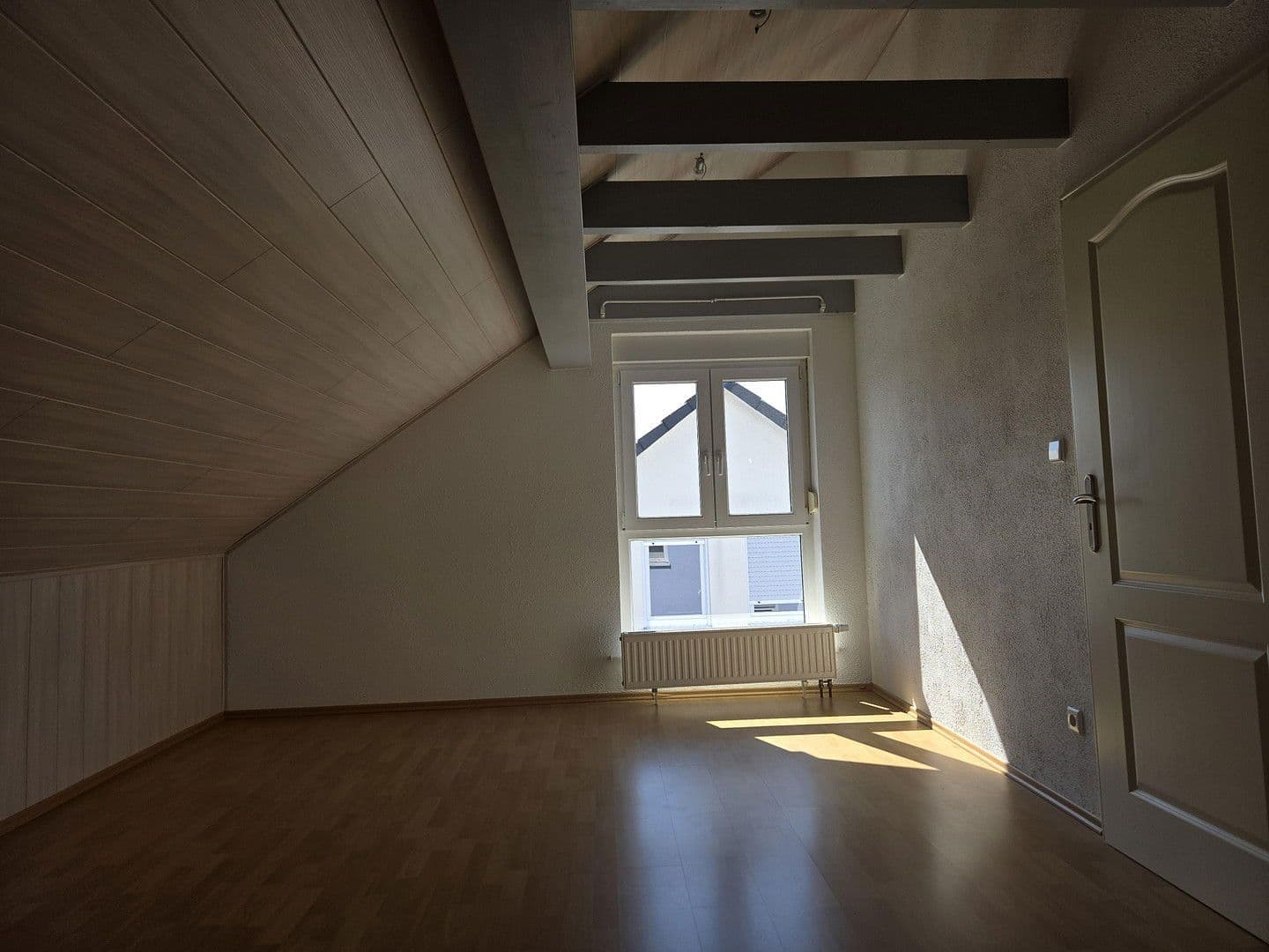 Prenájom domu 184 m², pozemek 222 m², Weinbergstr. 59, Bad Schönborn, Bádensko-Wurttembersko Prenájom domu 184 m², pozemek 222 m², Weinbergstr. 59, Bad Schönborn, Bádensko-Wurttembersko