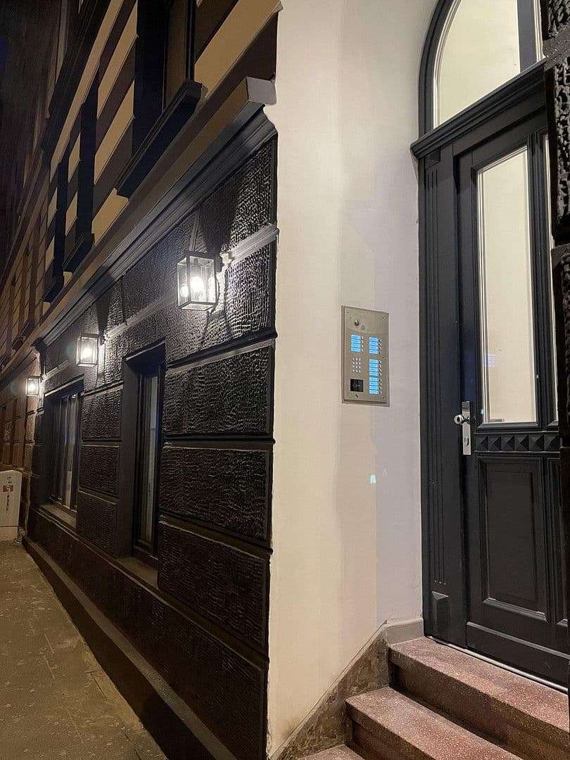 Prenájom bytu 2-izbový 55 m², Holtenauer Straße 211, Kiel, Šlezvicko-Holštajnsko Prenájom bytu 2-izbový 55 m², Holtenauer Straße 211, Kiel, Šlezvicko-Holštajnsko