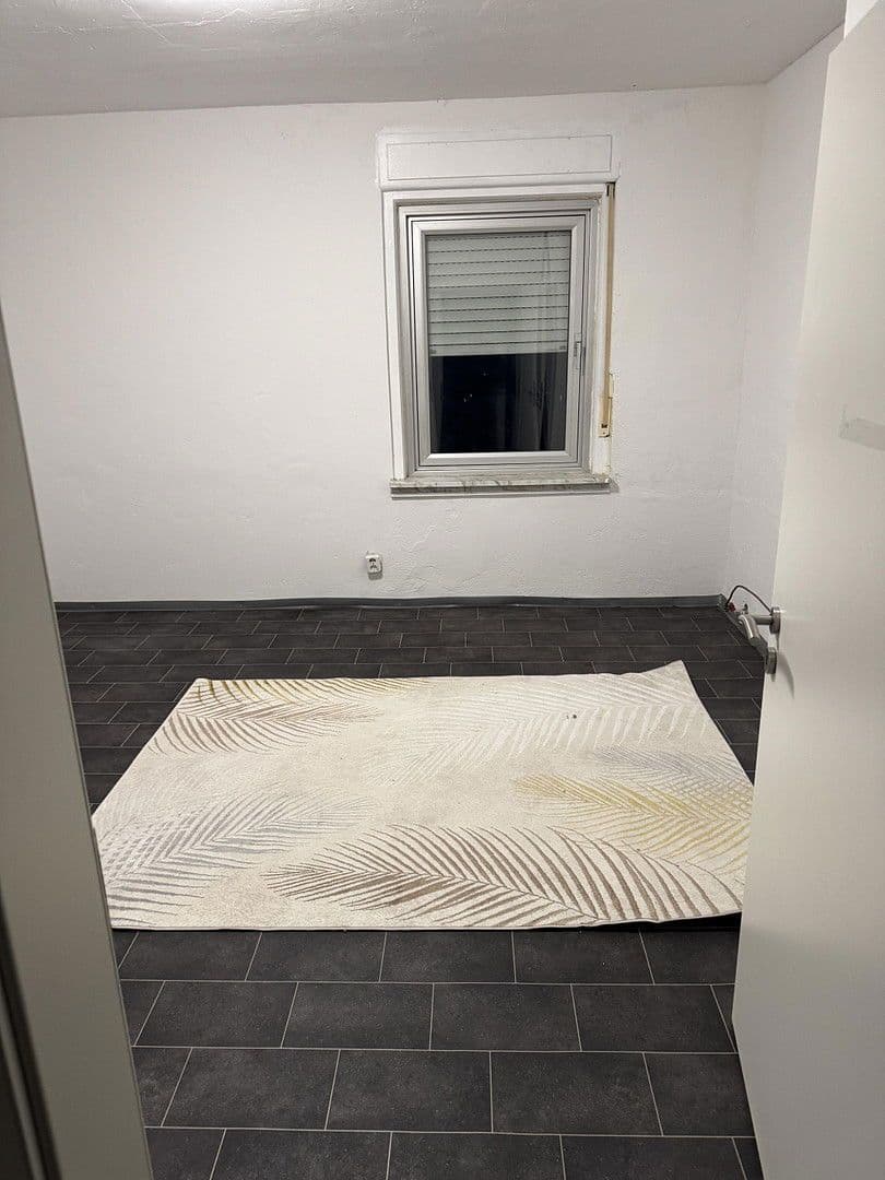 Predaj domu 155 m², pozemek 485 m², Höhbuck 7, Roßtal, Bavorsko Predaj domu 155 m², pozemek 485 m², Höhbuck 7, Roßtal, Bavorsko