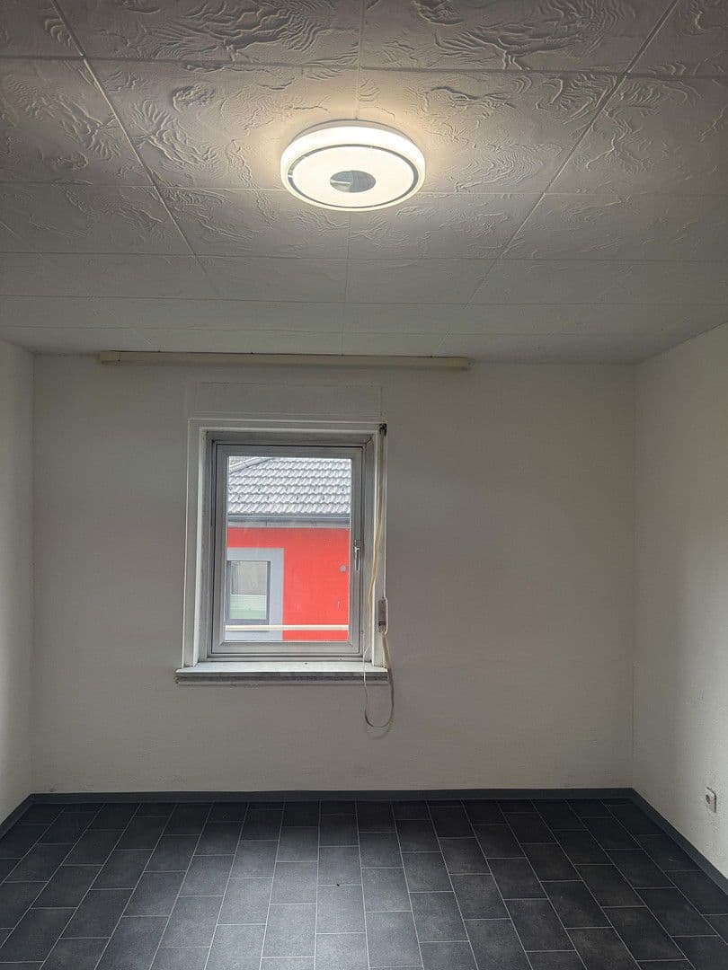 Predaj domu 155 m², pozemek 485 m², Höhbuck 7, Roßtal, Bavorsko Predaj domu 155 m², pozemek 485 m², Höhbuck 7, Roßtal, Bavorsko