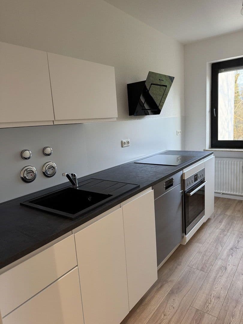 Prenájom bytu 3-izbový 83 m², Am Sonnfeld 4, Würzburg, Bavorsko Prenájom bytu 3-izbový 83 m², Am Sonnfeld 4, Würzburg, Bavorsko