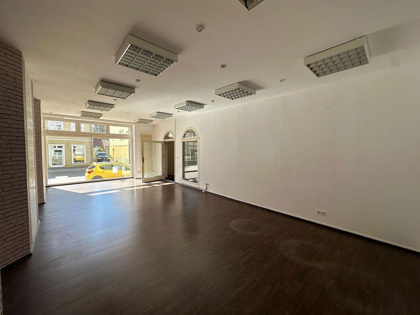 Prenájom nebytového priestoru 75 m², Glambecker Str. 4, Neustrelitz, Meklenbursko-Predpomoransko Prenájom nebytového priestoru 75 m², Glambecker Str. 4, Neustrelitz, Meklenbursko-Predpomoransko