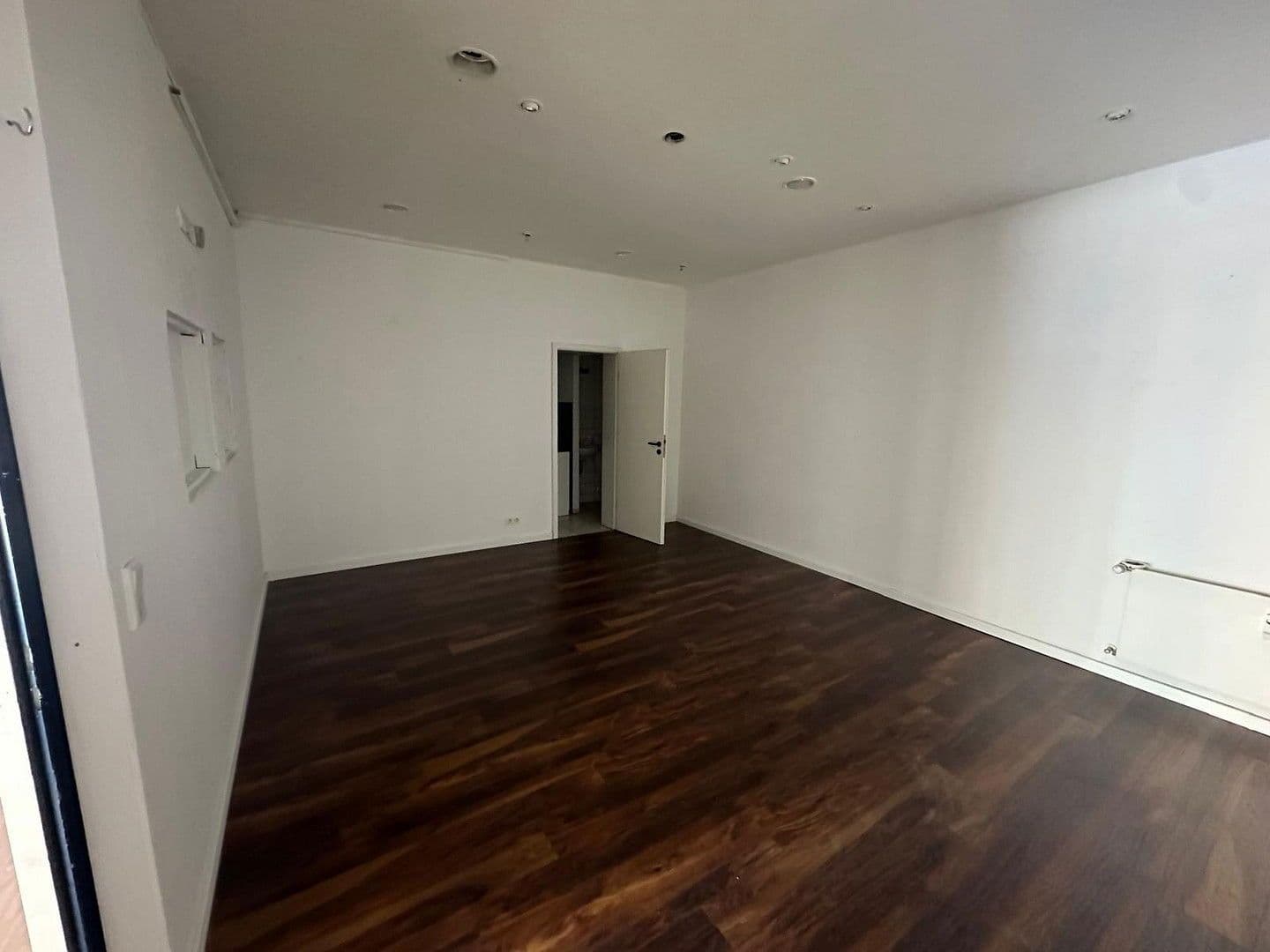 Prenájom nebytového priestoru 75 m², Glambecker Str. 4, Neustrelitz, Meklenbursko-Predpomoransko Prenájom nebytového priestoru 75 m², Glambecker Str. 4, Neustrelitz, Meklenbursko-Predpomoransko