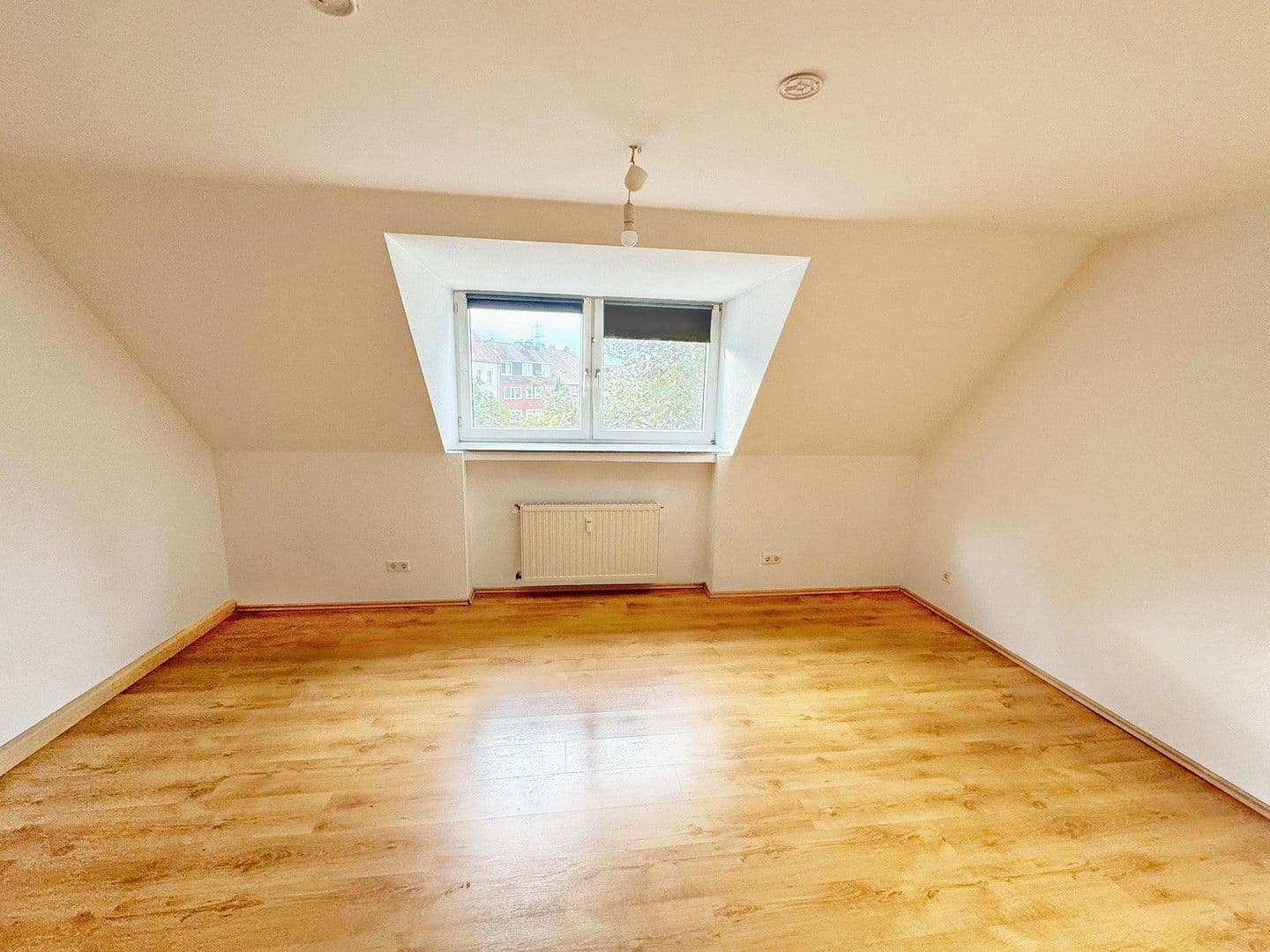 Prenájom bytu 3-izbový 80 m², Thiesstr. 2, Herne, Severné Porýnie - Westfálsko Prenájom bytu 3-izbový 80 m², Thiesstr. 2, Herne, Severné Porýnie - Westfálsko