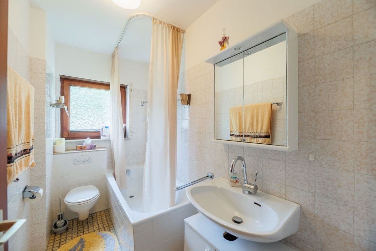 Prenájom bytu 2-izbový 73 m², Kapellenweg, Titisee-Neustadt, Bádensko-Wurttembersko Prenájom bytu 2-izbový 73 m², Kapellenweg, Titisee-Neustadt, Bádensko-Wurttembersko