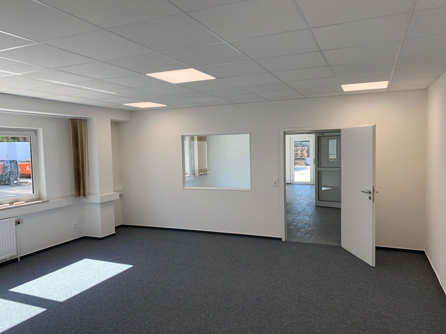 Prenájom kancelárie 210 m², Rapsacker 13c, Lübeck, Šlezvicko-Holštajnsko Prenájom kancelárie 210 m², Rapsacker 13c, Lübeck, Šlezvicko-Holštajnsko