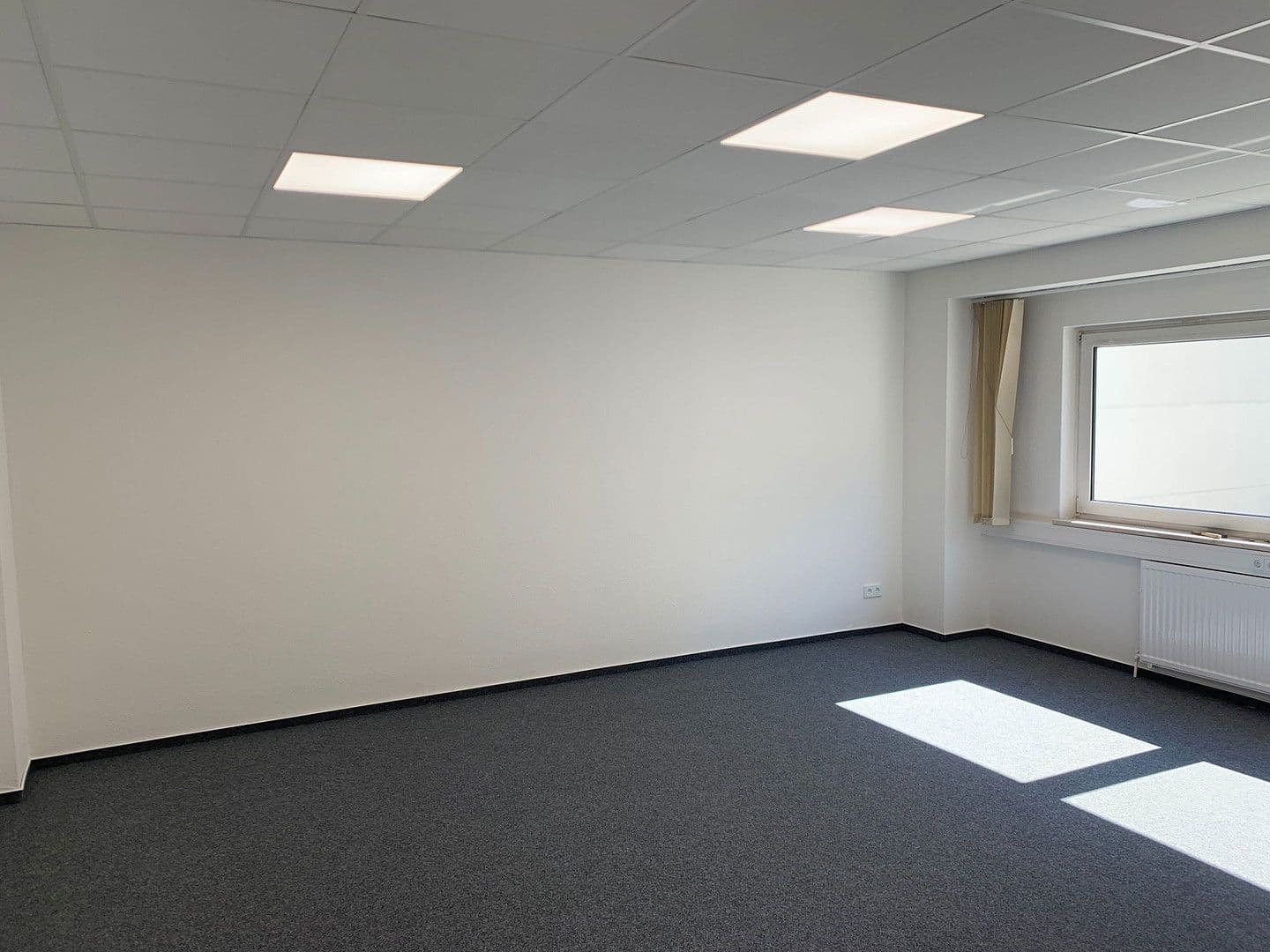 Prenájom kancelárie 210 m², Rapsacker 13c, Lübeck, Šlezvicko-Holštajnsko Prenájom kancelárie 210 m², Rapsacker 13c, Lübeck, Šlezvicko-Holštajnsko