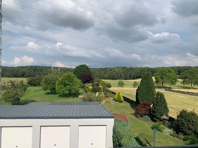 Prenájom bytu 3-izbový 100 m², Kreuzau, Severné Porýnie - Westfálsko Prenájom bytu 3-izbový 100 m², Kreuzau, Severné Porýnie - Westfálsko