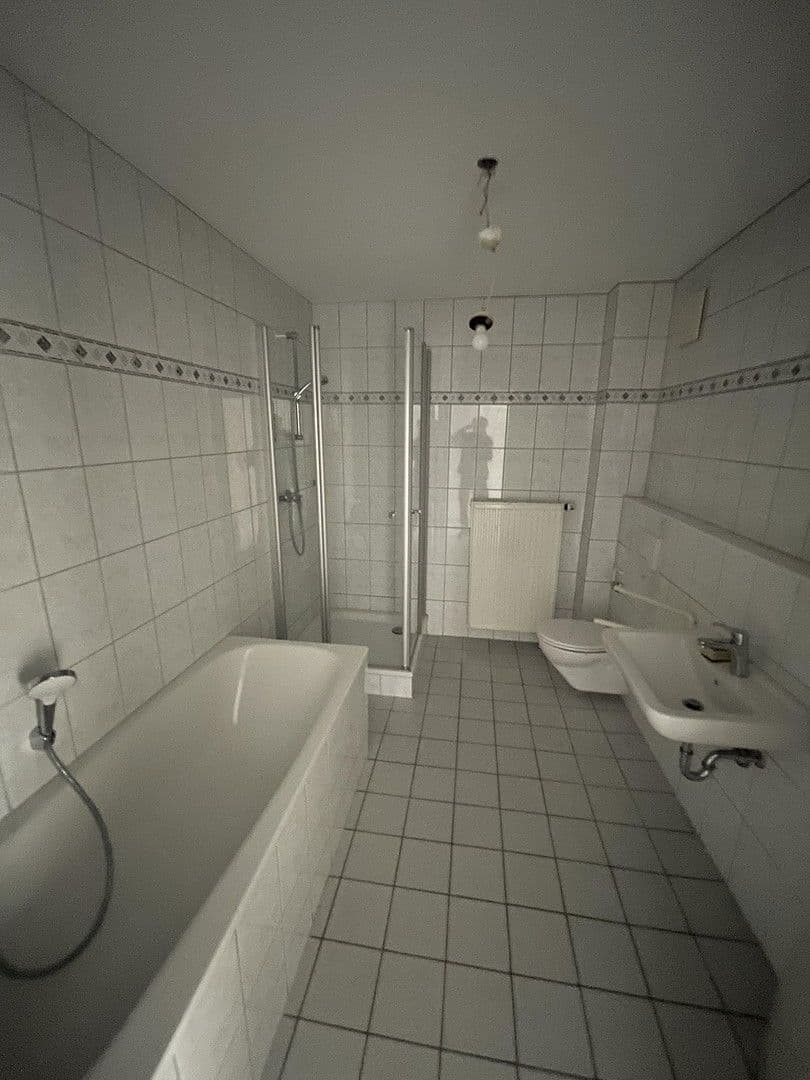 Prenájom bytu 3-izbový 100 m², Kreuzau, Severné Porýnie - Westfálsko Prenájom bytu 3-izbový 100 m², Kreuzau, Severné Porýnie - Westfálsko