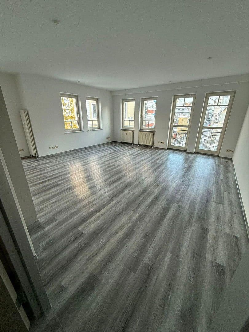 Prenájom kancelárie 90 m², Schwabstraße 6, Sigmaringen, Bádensko-Wurttembersko Prenájom kancelárie 90 m², Schwabstraße 6, Sigmaringen, Bádensko-Wurttembersko