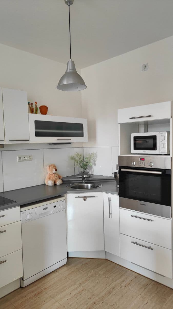 Predaj bytu 2-izbový 85 m², V Zahradách, Beroun, Středočeský kraj Predaj bytu 2-izbový 85 m², V Zahradách, Beroun, Středočeský kraj