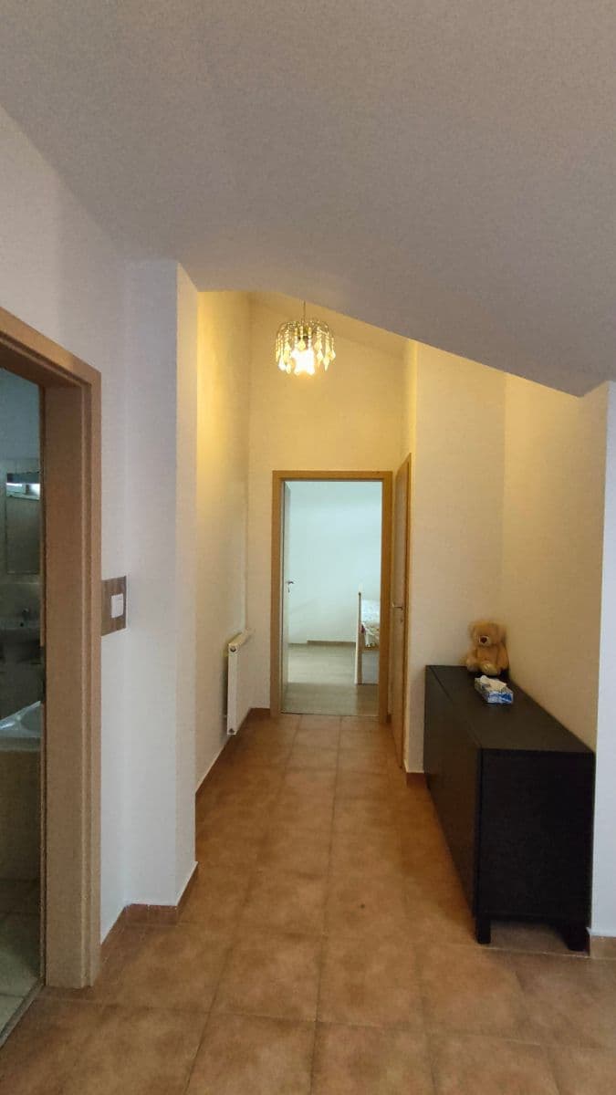 Predaj bytu 2-izbový 85 m², V Zahradách, Beroun, Středočeský kraj Predaj bytu 2-izbový 85 m², V Zahradách, Beroun, Středočeský kraj