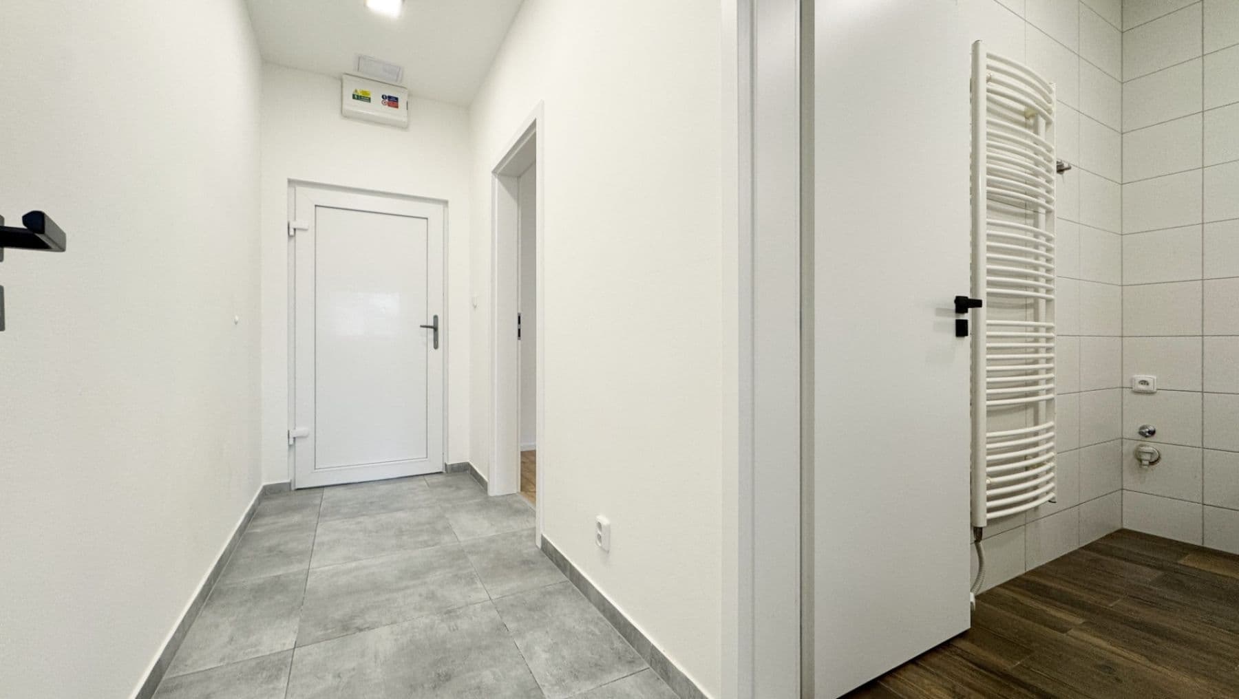 Prenájom bytu 3-izbový 64 m², Nad Vápenkami, Kladno, Středočeský kraj Prenájom bytu 3-izbový 64 m², Nad Vápenkami, Kladno, Středočeský kraj