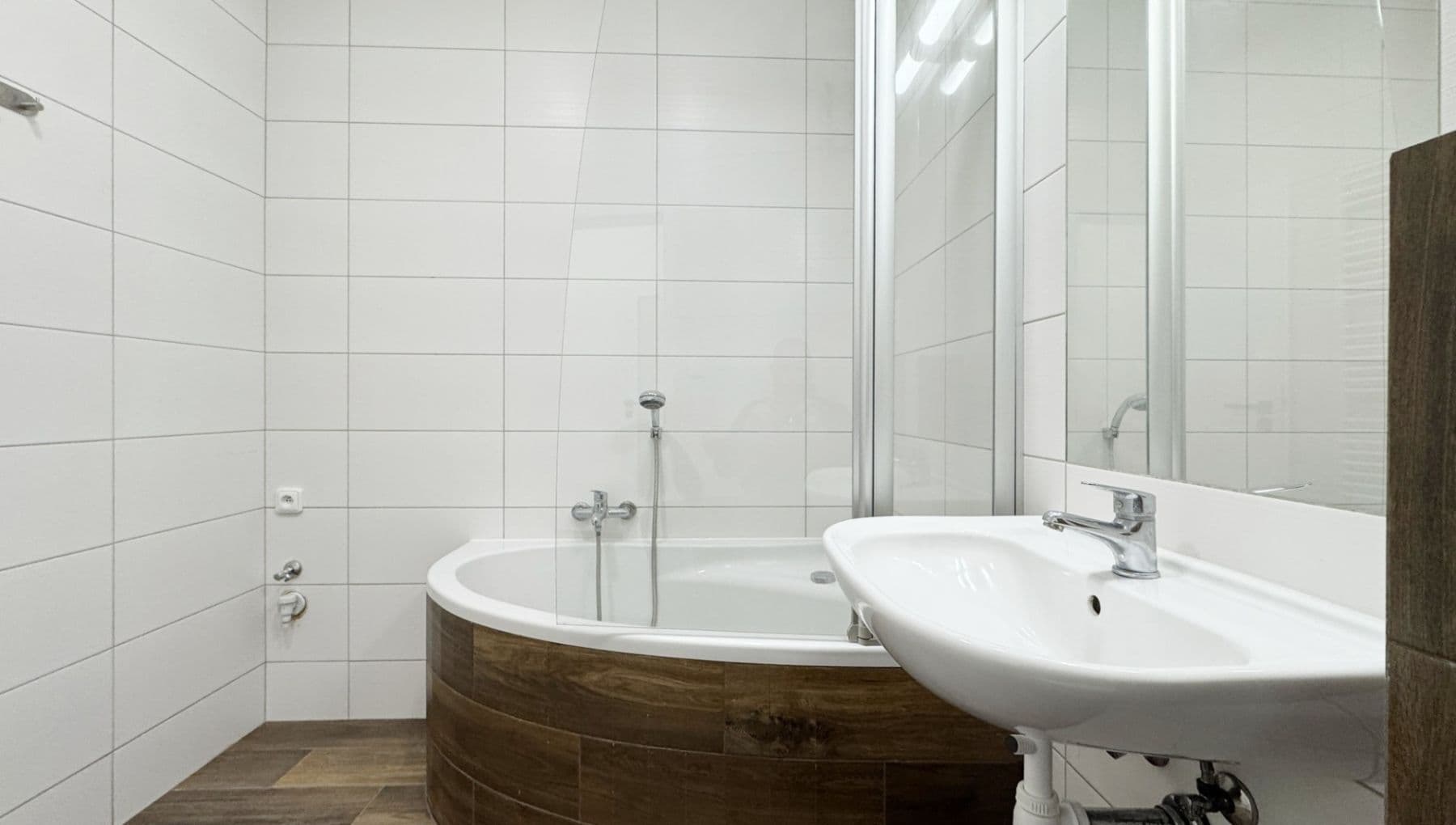 Prenájom bytu 3-izbový 64 m², Nad Vápenkami, Kladno, Středočeský kraj Prenájom bytu 3-izbový 64 m², Nad Vápenkami, Kladno, Středočeský kraj