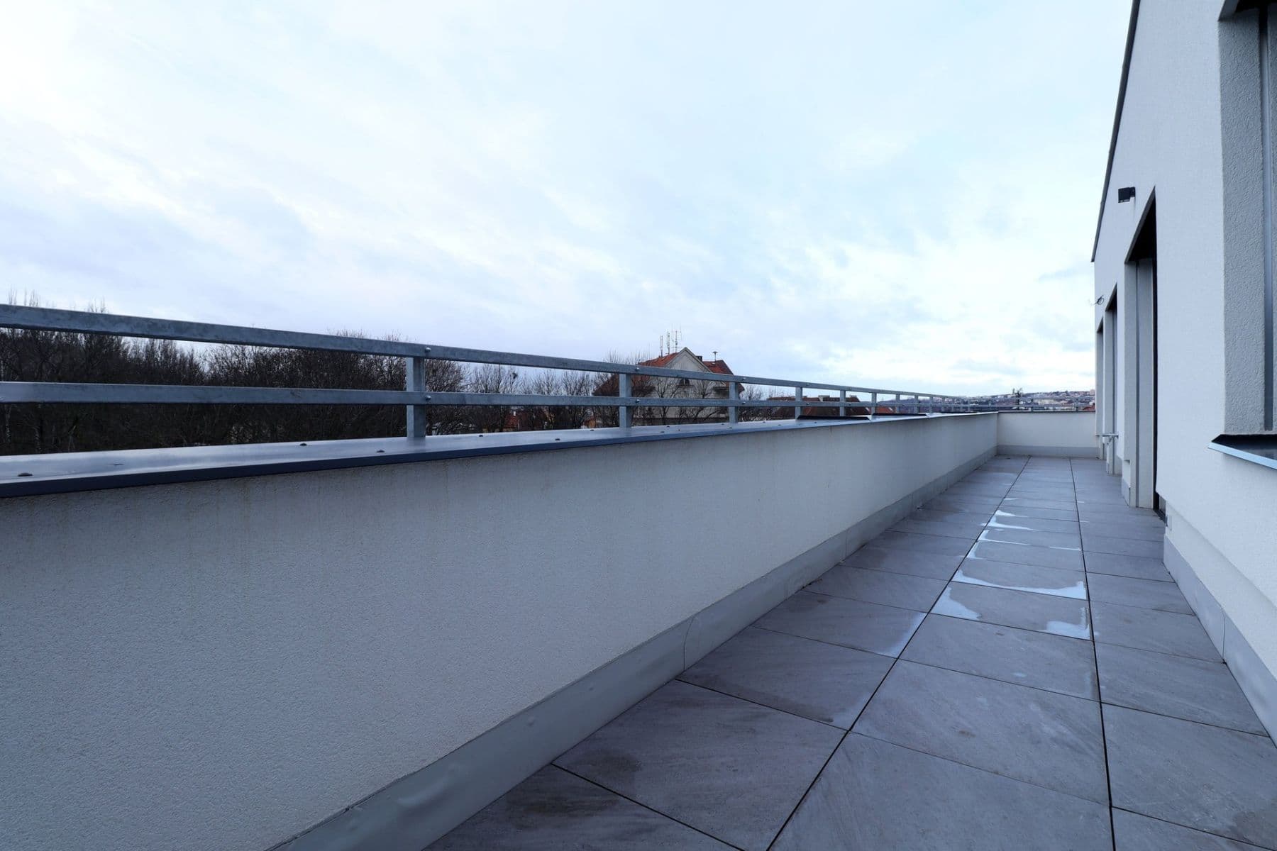 Prenájom bytu 2-izbový 54 m², Spojovací, Praha, Praha Prenájom bytu 2-izbový 54 m², Spojovací, Praha, Praha