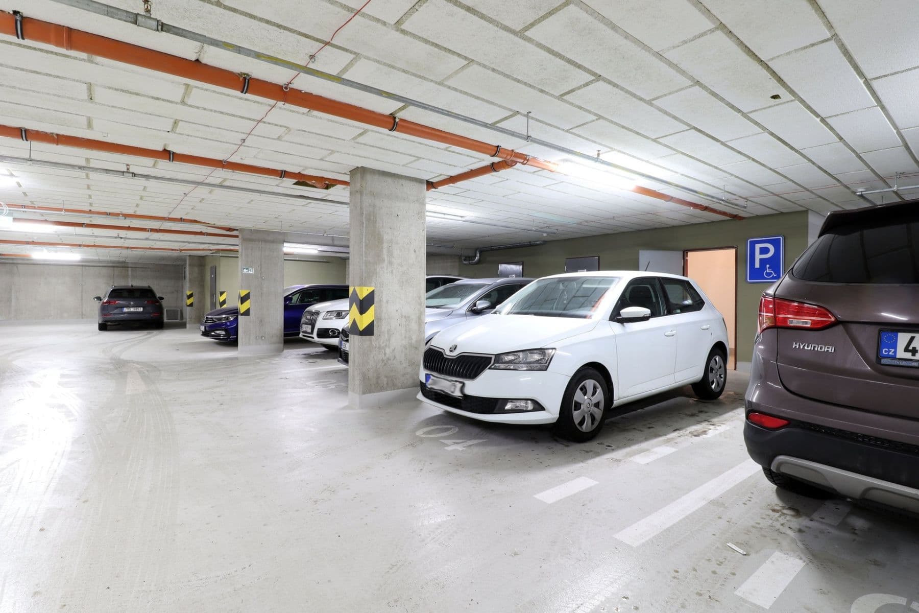 Prenájom bytu 2-izbový 54 m², Spojovací, Praha, Praha Prenájom bytu 2-izbový 54 m², Spojovací, Praha, Praha