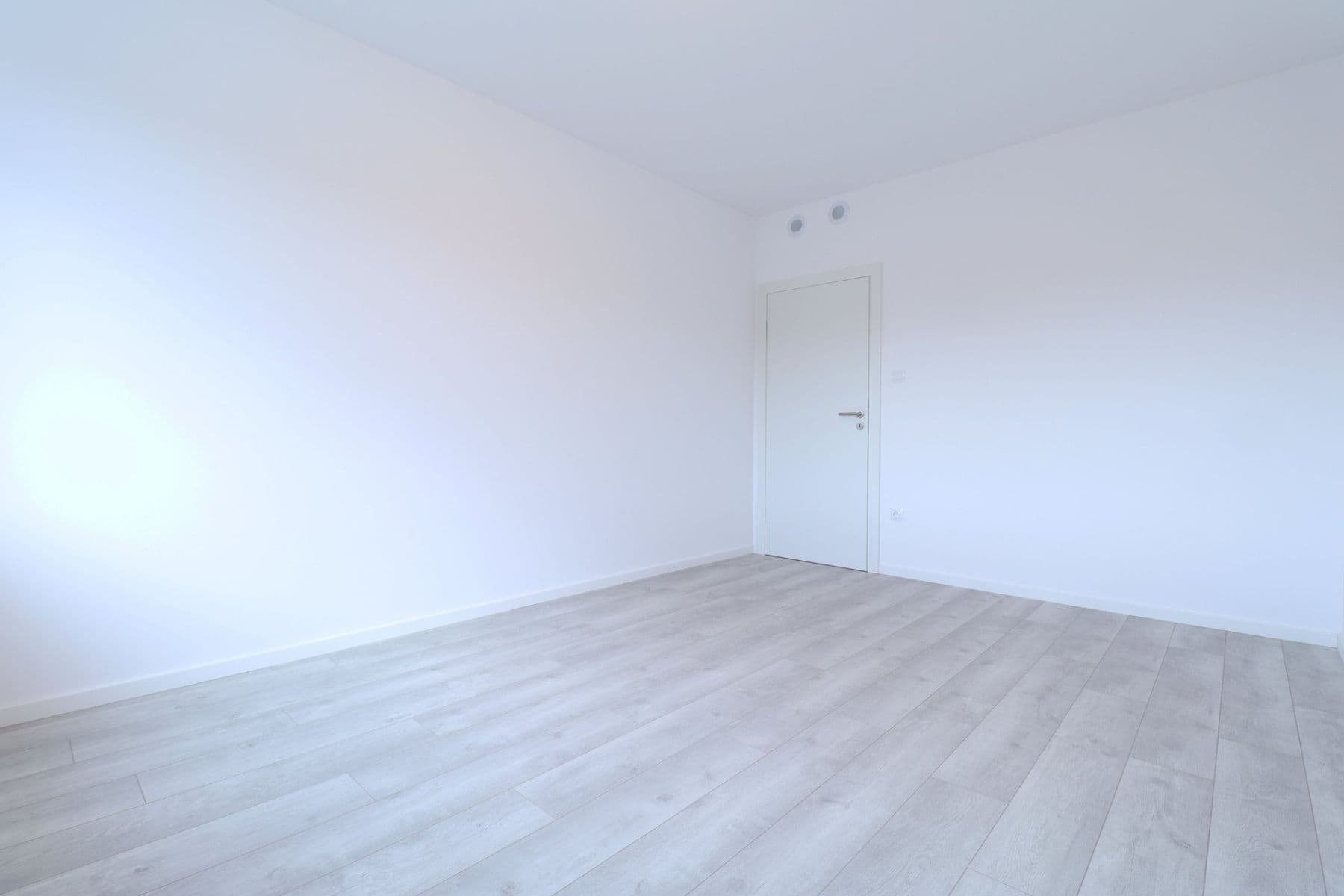 Prenájom bytu 2-izbový 54 m², Spojovací, Praha, Praha Prenájom bytu 2-izbový 54 m², Spojovací, Praha, Praha