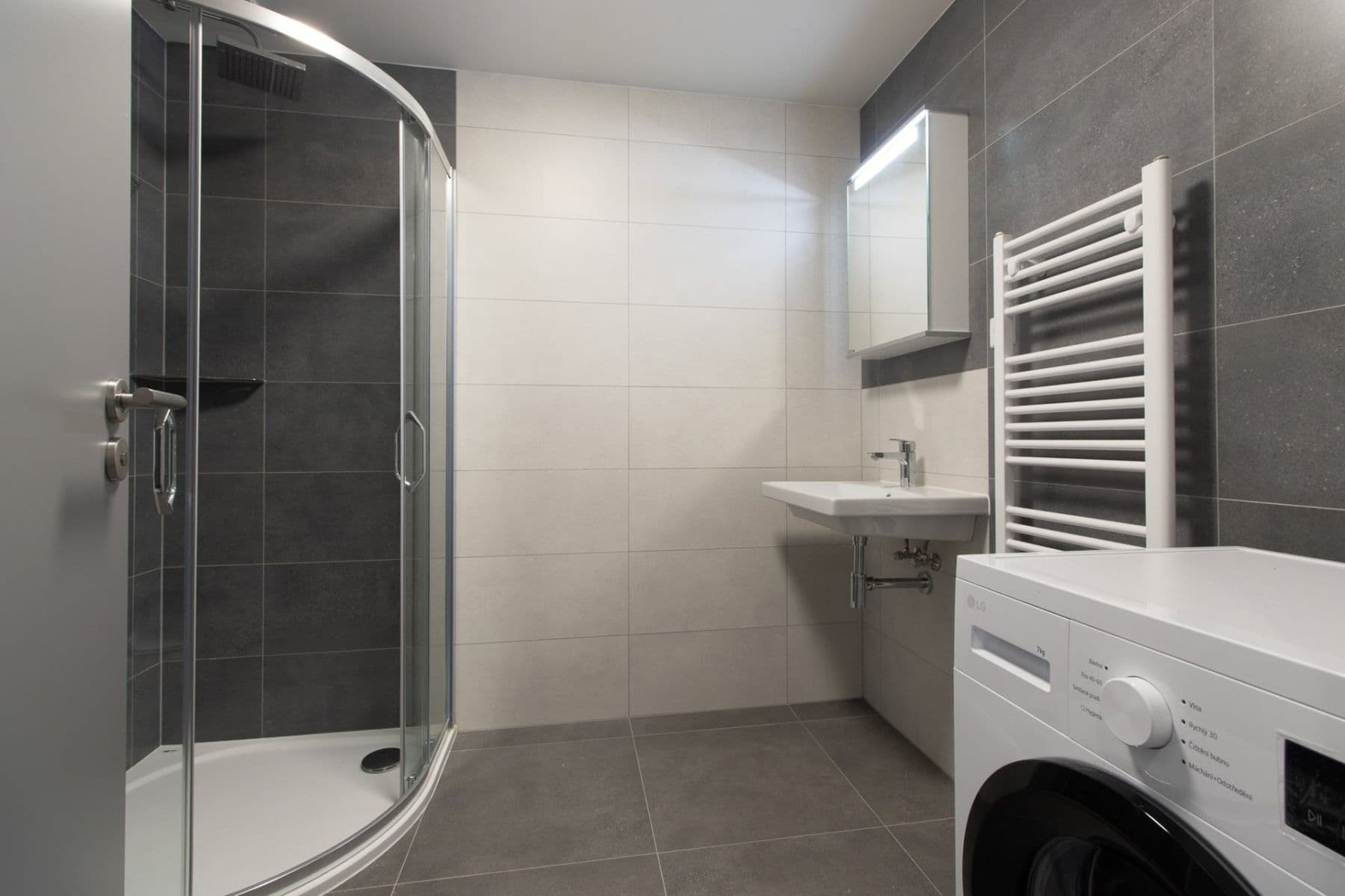 Prenájom bytu 1-izbový 32 m², Šípková, Lysá nad Labem, Středočeský kraj Prenájom bytu 1-izbový 32 m², Šípková, Lysá nad Labem, Středočeský kraj