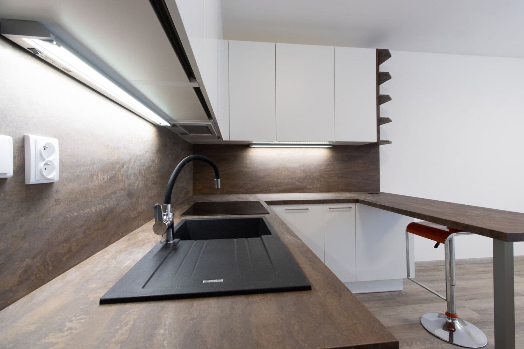 Prenájom bytu 1-izbový 32 m², Šípková, Lysá nad Labem, Středočeský kraj Prenájom bytu 1-izbový 32 m², Šípková, Lysá nad Labem, Středočeský kraj