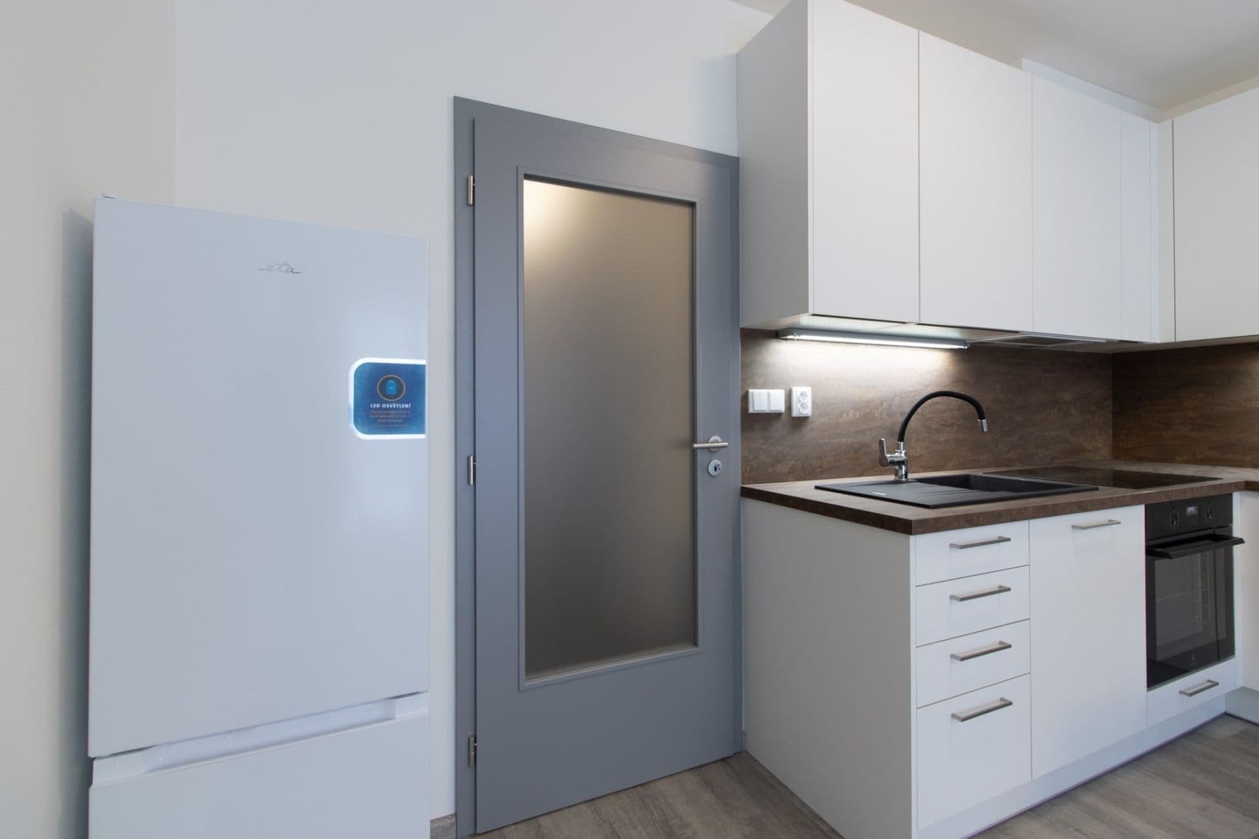 Prenájom bytu 1-izbový 32 m², Šípková, Lysá nad Labem, Středočeský kraj Prenájom bytu 1-izbový 32 m², Šípková, Lysá nad Labem, Středočeský kraj