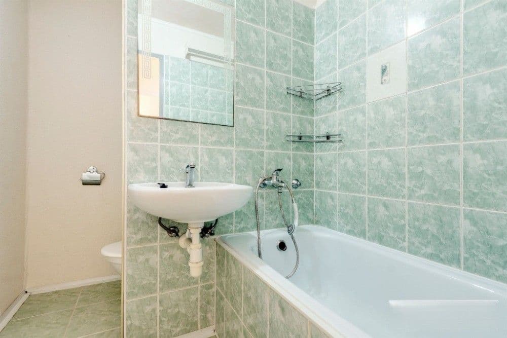 Prenájom bytu 2-izbový 46 m², Lonkova, Pardubice, Pardubický kraj Prenájom bytu 2-izbový 46 m², Lonkova, Pardubice, Pardubický kraj