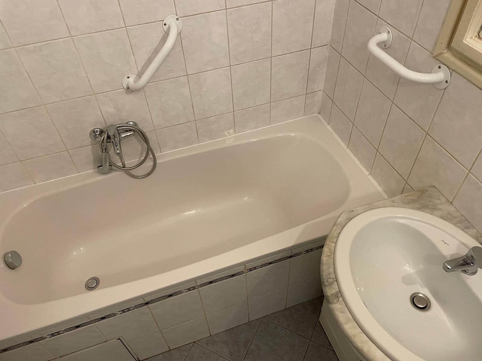 Prenájom bytu 3-izbový 113 m², Lucemburská, Praha, Praha Prenájom bytu 3-izbový 113 m², Lucemburská, Praha, Praha