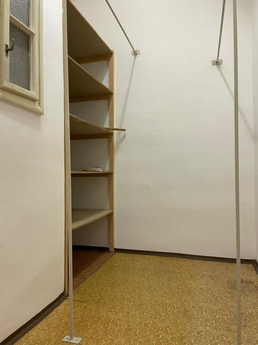 Prenájom bytu 3-izbový 113 m², Lucemburská, Praha, Praha Prenájom bytu 3-izbový 113 m², Lucemburská, Praha, Praha