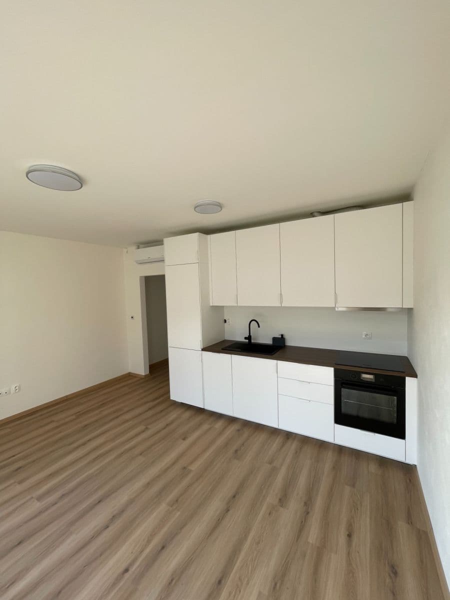Predaj bytu 2-izbový 52 m², Lázně, Bystřice pod Hostýnem, Zlínský kraj Predaj bytu 2-izbový 52 m², Lázně, Bystřice pod Hostýnem, Zlínský kraj
