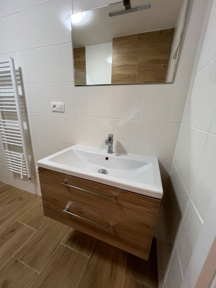 Predaj bytu 2-izbový 52 m², Lázně, Bystřice pod Hostýnem, Zlínský kraj Predaj bytu 2-izbový 52 m², Lázně, Bystřice pod Hostýnem, Zlínský kraj