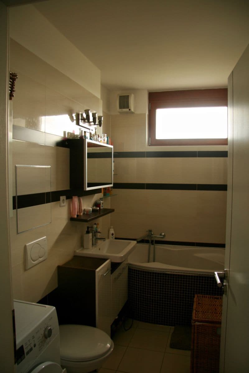 Predaj bytu 2-izbový 54 m², Pod Lipami, Praha, Praha Predaj bytu 2-izbový 54 m², Pod Lipami, Praha, Praha